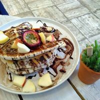 vegan pancakes at KAFETHEA in Maastricht