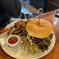 Mushroom burger   at Vegetus 베제투스 in Seoul