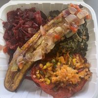 Hot buffet with different vegan options   at Vegan and Juice in Miami