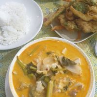 Tom Kha, Fried Tofu with garlic and deep fried vegetables at Number One Vegetarian in Bangkok