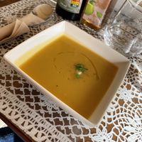 Couliflower apple soup  at PurEssence in Alvor