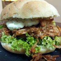 100 % vegan jackfruit burger with ranch dressing at Marsim Bistrobarante in Mallorca