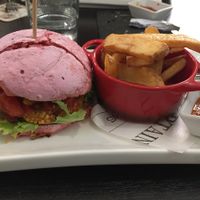 the pink vegan burger! at Marsim Bistrobarante in Mallorca