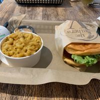 Hot chikn sandwich and Mac & cheese  at The Southern V in Nashville