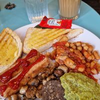 Vegan breakfast (without roasted cherry tomatoes) at Nibble Cafe in Manchester