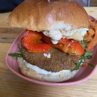 Chick’n Burger Classic  at Lia's Kitchen in Berlin