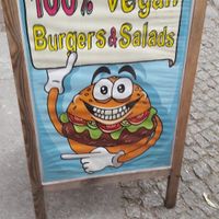 100 % vegan at Lia's Kitchen in Berlin