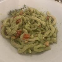 Strangozzi fatti in casa pesto di nocciole e pomodorini   at La Mi Mama in Rimini