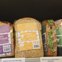 More sandwiches: grilled tofu, breadcrumbed seitan, and grilled vegetables at bio&bio - Morpurgova in Split