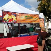 'Hot Meal' Vendors at Farmer's Market - Midtown in Ventura