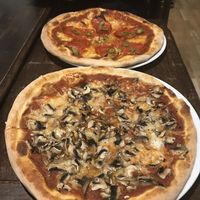 Vegan Funghi & Diavolo at Graciarnia in Wroclaw