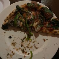 Veggie pizza without cheese  at La Oficina in Quito