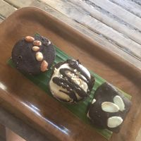 Vegan cakes at Bale Sampan in 