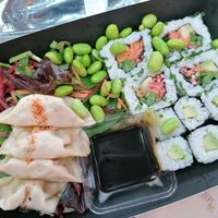 Mixed vegan box at LHR - Itsu - T5 in West London