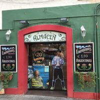 outside  at El Viejo Almacen in Barcelona