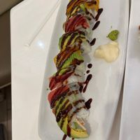 Rainbow roll   at VeGreen in Duluth