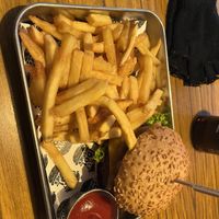 smashhhh burger mit gf brötchen   at Grilly Idol in Hamburg