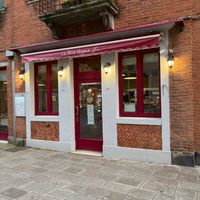 Front view of restaurant  at La Tecia Vegana in Venice