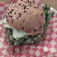 Hamburguesa Portobello premium at Paraíso Vegano in Mexico City