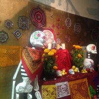 Dia de Muertos offering at Paraíso Vegano in Mexico City