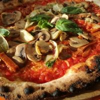 Pizza caprichosa veganizada at Sa Ximbomba in Mallorca