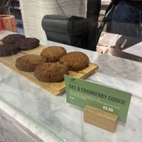 Vegan cookies, cranberry   at AMS - LEON in Schiphol