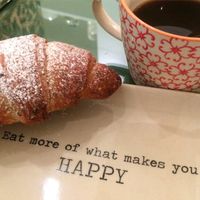 Vegan Brioche and American coffee at Camelia Bakery in Treviso