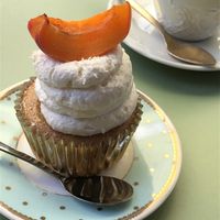 Vegan coconut cupcake   at Camelia Bakery in Treviso