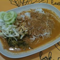 noodes with red curry at Platinum Fashion Mall - Term-Bun in Bangkok