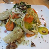 Barley with carrots, fennel, citrus fruit, caramilised nuts and maple sirup, with pesto from sunflower seeds (13€) at Como en Casa in Liege