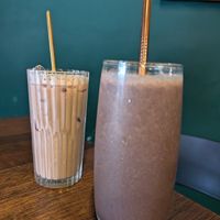 An iced milk tea and a chocolate smoothie at Pinxin Vegan Cuisine - 品馨蔬食 in Penang
