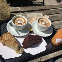 Great vegan cakes and soy coffee at Green Bear Coffee - Peytral in Marseille