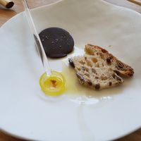 Oil and chocolate at ONA in Ares