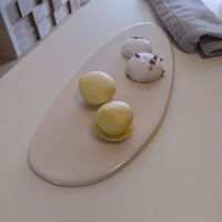 Meringue citron at ONA in Ares