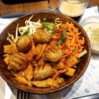 Saigon bowl + Lebanese flan at SAMAM - Cantine végétale in Paris