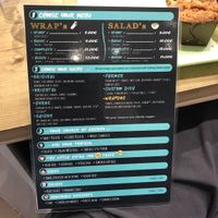 The menu of wrap or salad options at SAMAM - Cantine végétale in Paris