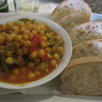 Chickpeas (ropa vieja style) and bread at Dona Eutimia in Havana