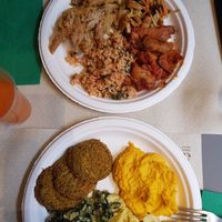 4 options in each plate at Veg Eat in Bergamo