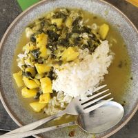 Aloo palak (potato spinach curry) at Wholefoods in Clayton