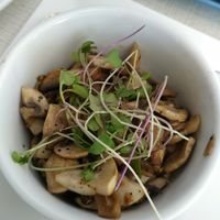 Garlic mushrooms (not very garlicky) at Abracadabra Cafe & Bar in Rotorua