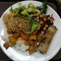 Auswahl vom Buffet  at Veganio in Prague