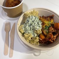 Bomba de queso vegano, lasaña y ensalada de arroz con tzatziki  at Nordvegan in Oslo