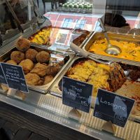 Choose one or combine several different food items at Nordvegan in Oslo
