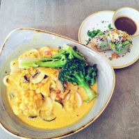 Curry and summer roll at Nordvegan in Oslo