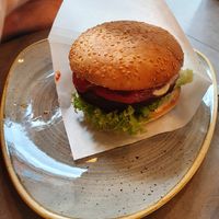 V-beef burger at Nordvegan in Oslo