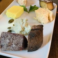 Small Cheese Platter  at Le Faitout Vegan in Paris