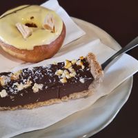 Vegan cakes at Full Circle - Zuid in Ghent