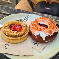 strawberry tarte & red velvet donut at Full Circle - Zuid in Ghent