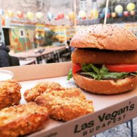  at Las Vegan's - Kazinczy Trailer in Budapest