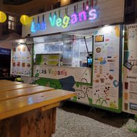  at Las Vegan's - Kazinczy Trailer in Budapest